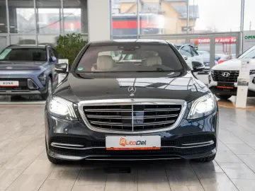 Mercedes-Benz S-Class S560 V8 4MATIC 9G-Tronic