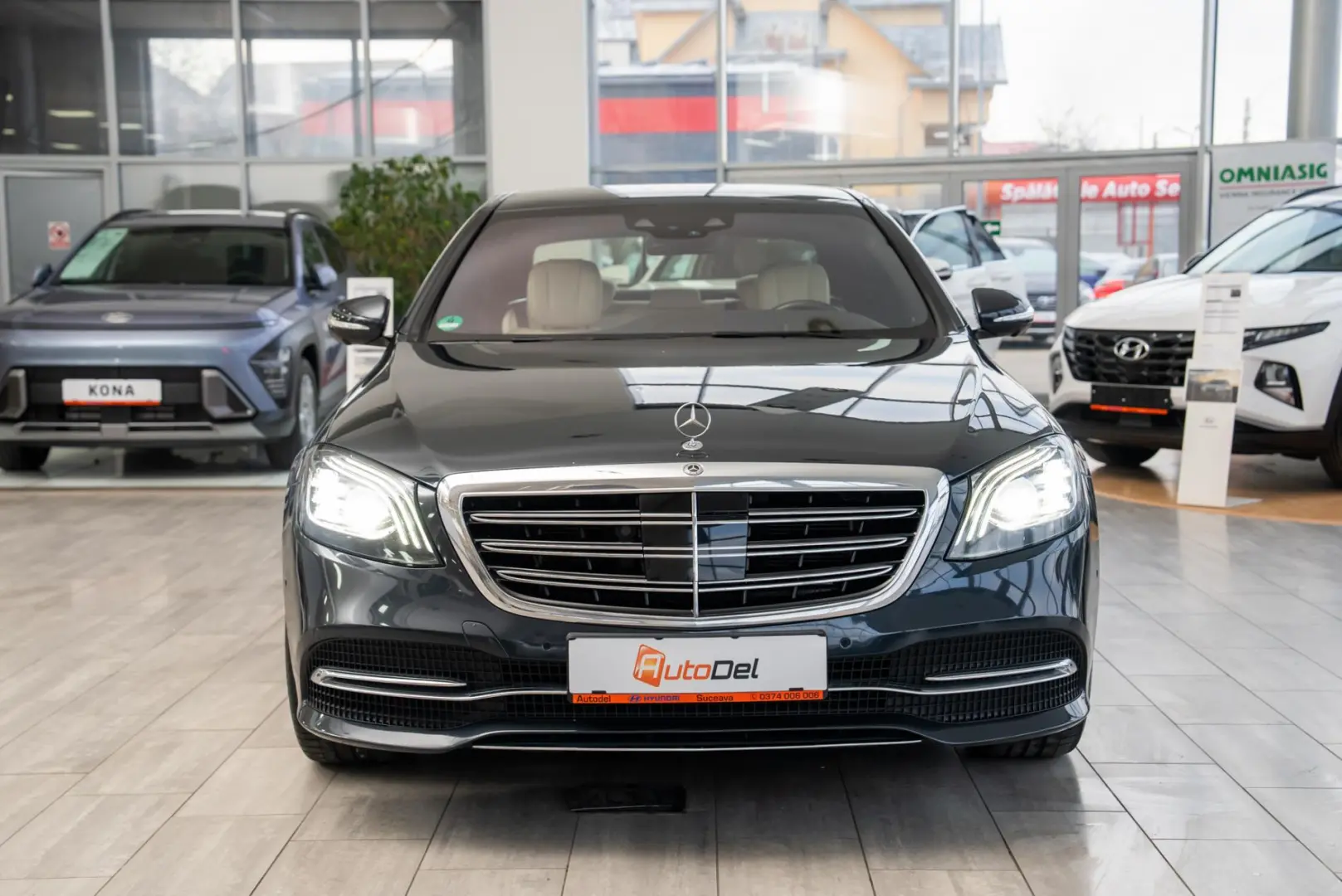 Mercedes-Benz S-Class S560 V8 4MATIC 9G-Tronic