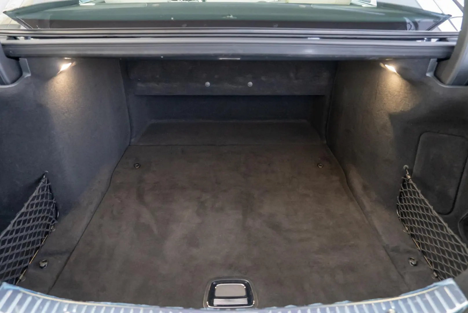 Mercedes-Benz S-Class S560 V8 4MATIC 9G-Tronic