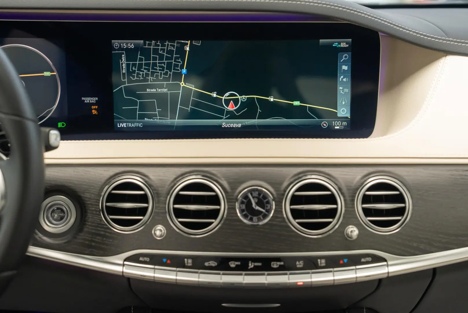 Mercedes-Benz S-Class S560 V8 4MATIC 9G-Tronic