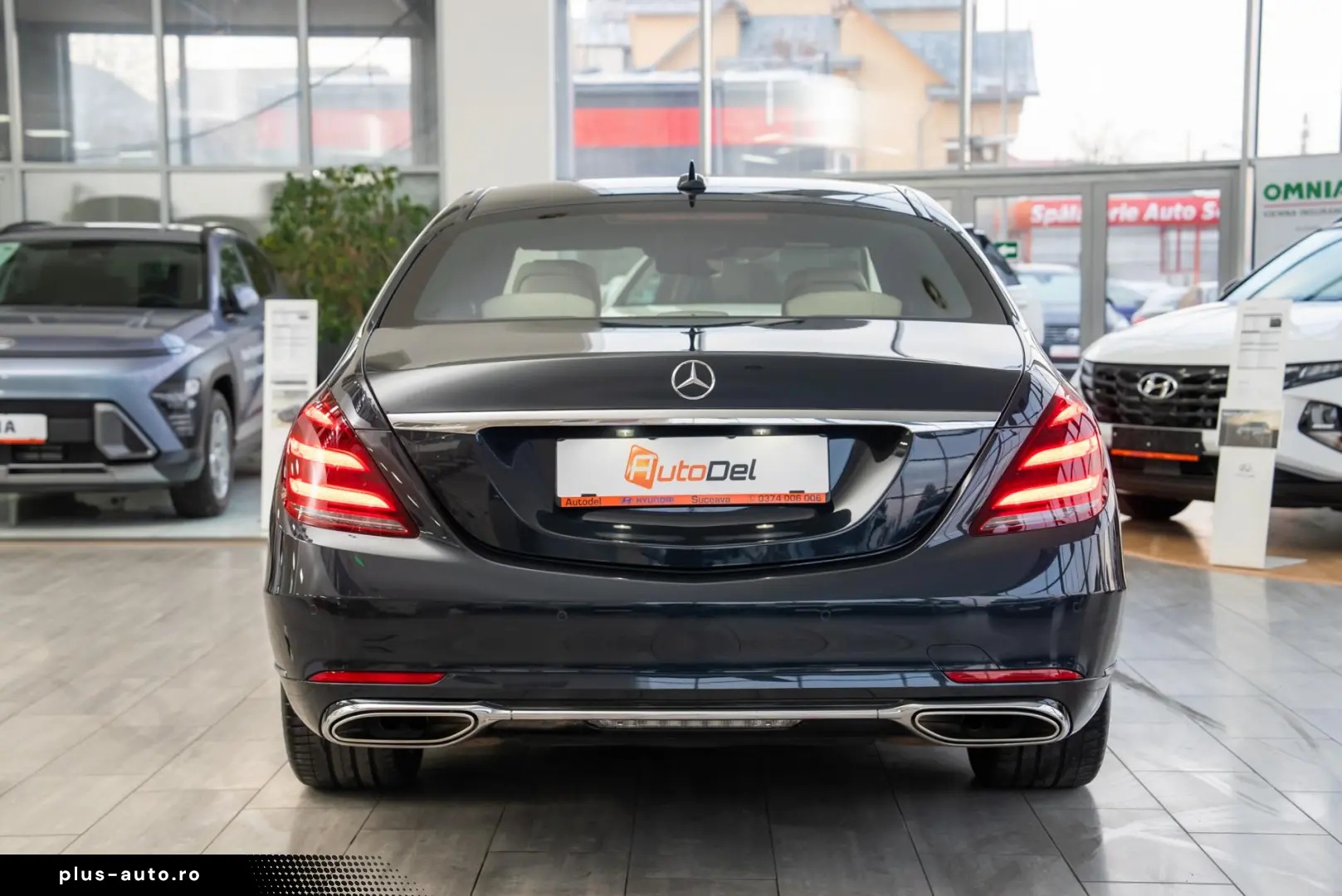 Mercedes-Benz S-Class S560 V8 4MATIC 9G-Tronic