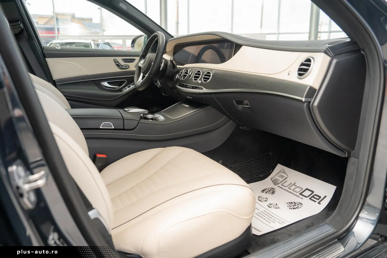 Mercedes-Benz S-Class S560 V8 4MATIC 9G-Tronic