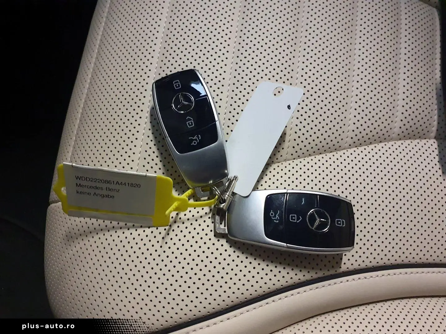 Mercedes-Benz S-Class S560 V8 4MATIC 9G-Tronic