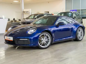 Porsche 911 CARRERA 4 - 992