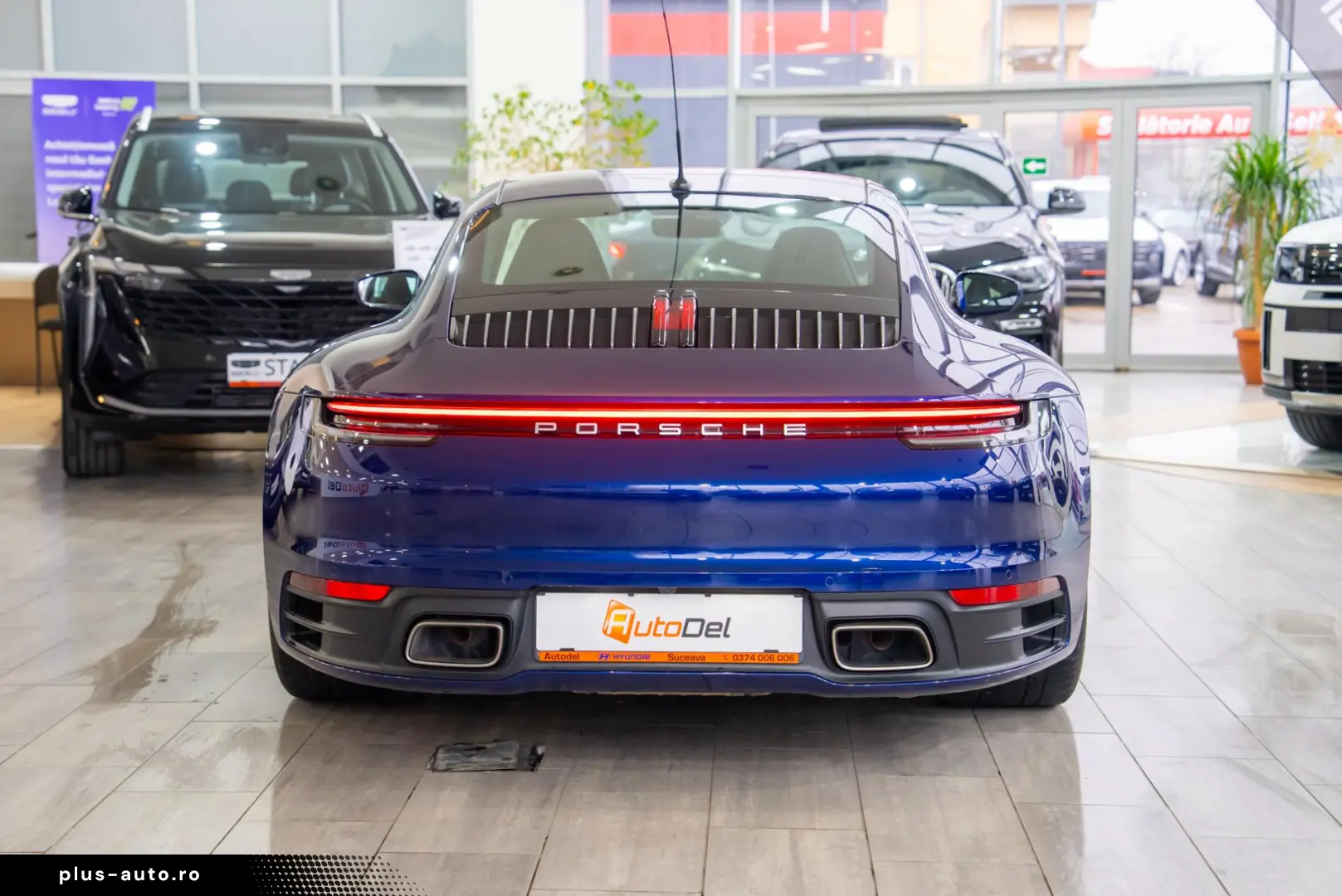 Porsche 911 CARRERA 4 - 992