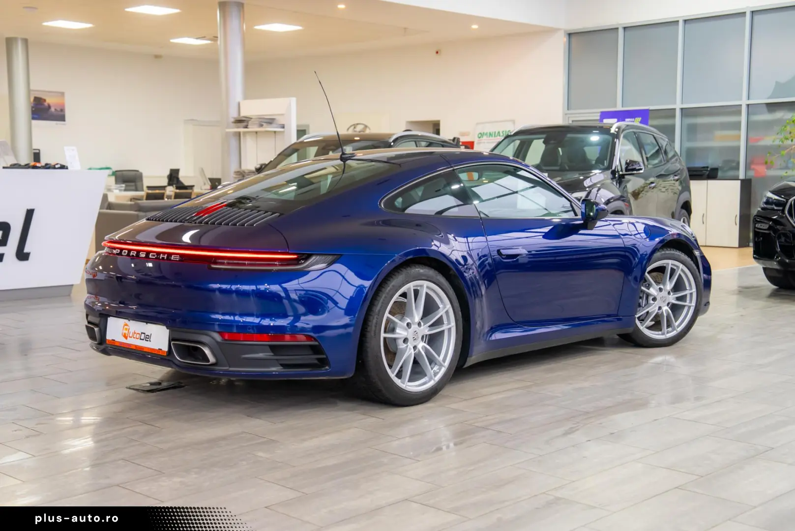 Porsche 911 CARRERA 4 - 992