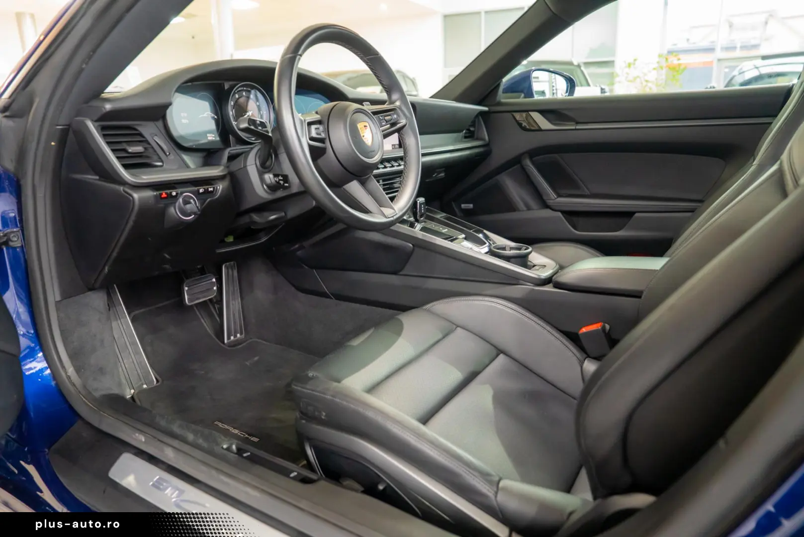 Porsche 911 CARRERA 4 - 992