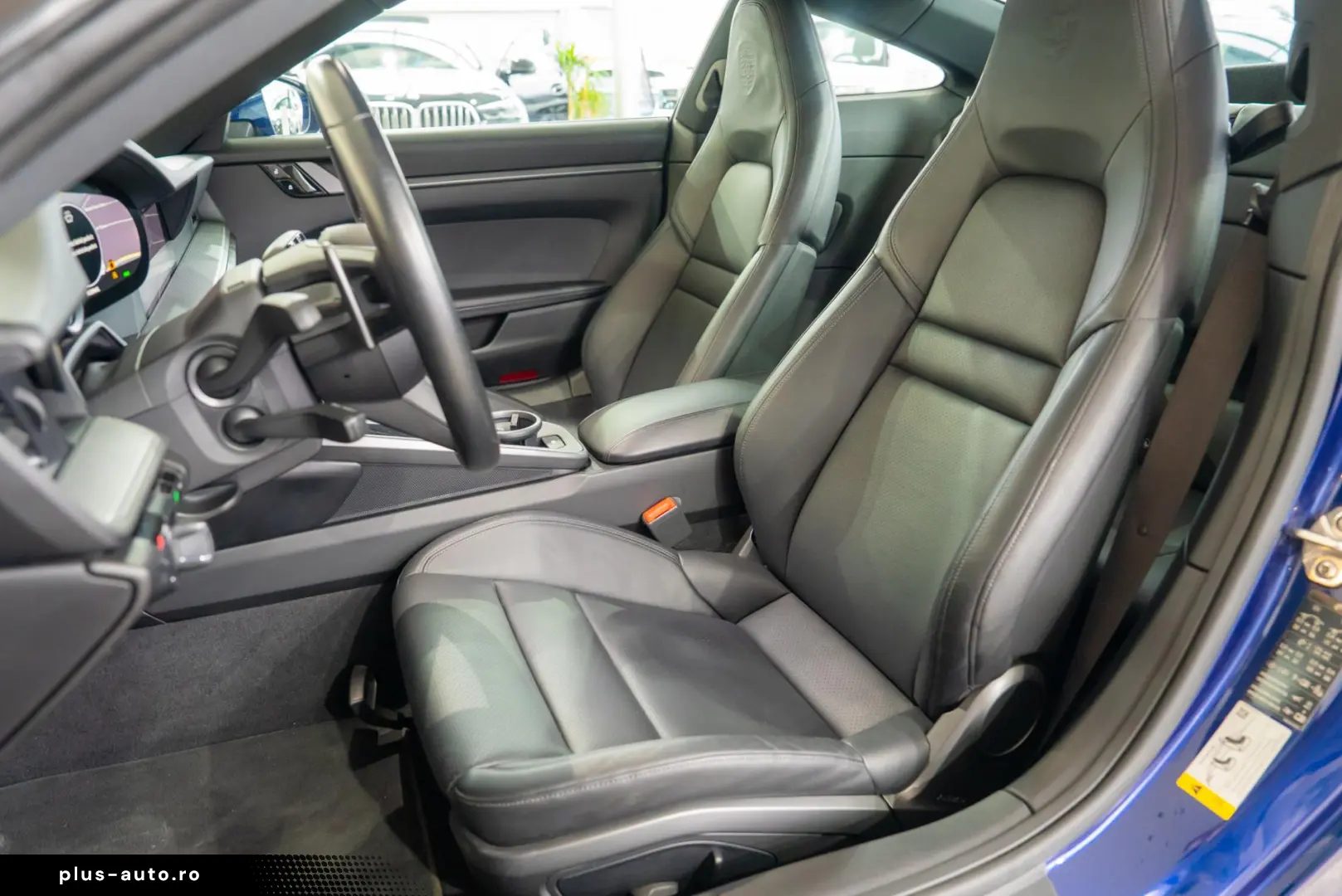 Porsche 911 CARRERA 4 - 992