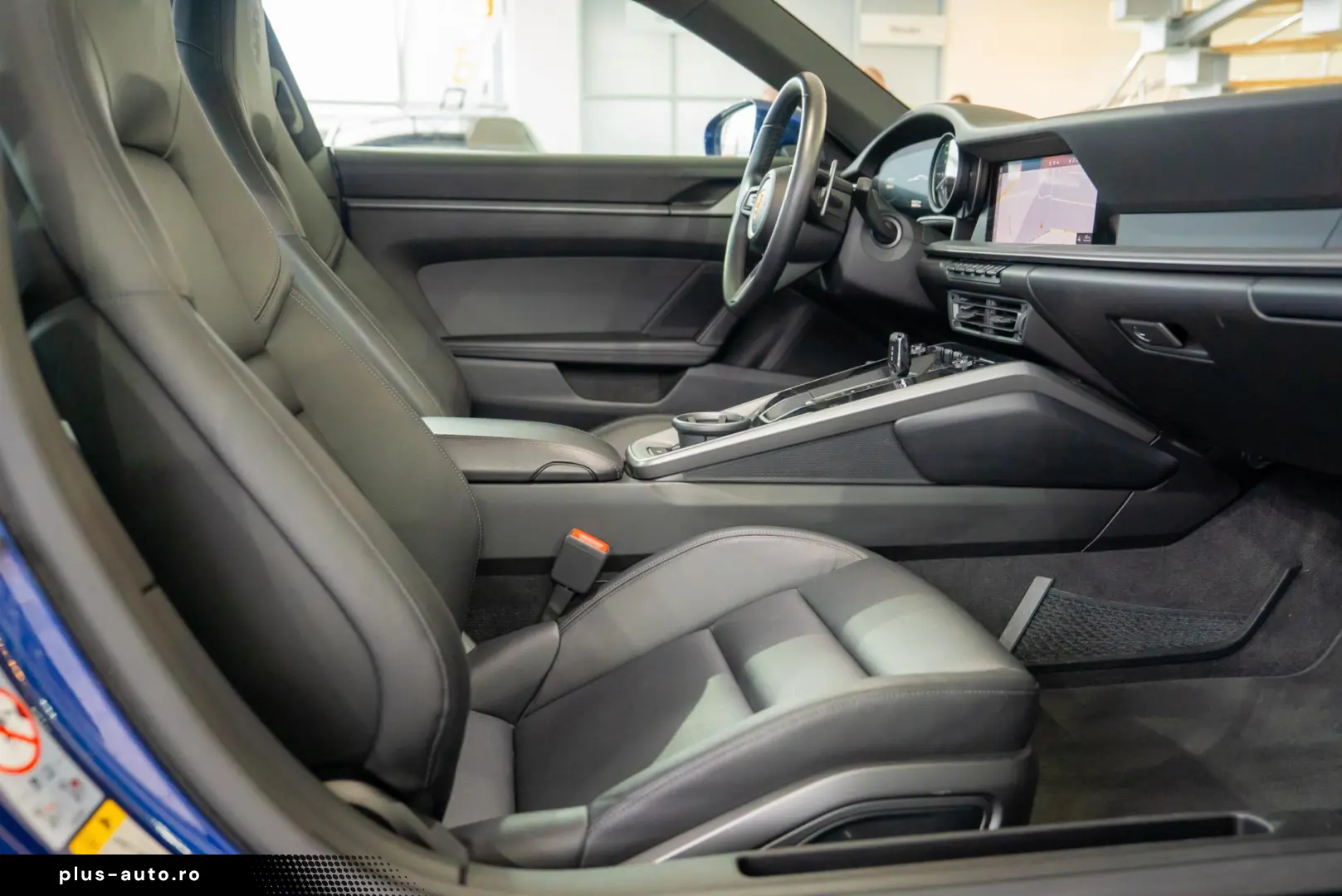 Porsche 911 CARRERA 4 - 992