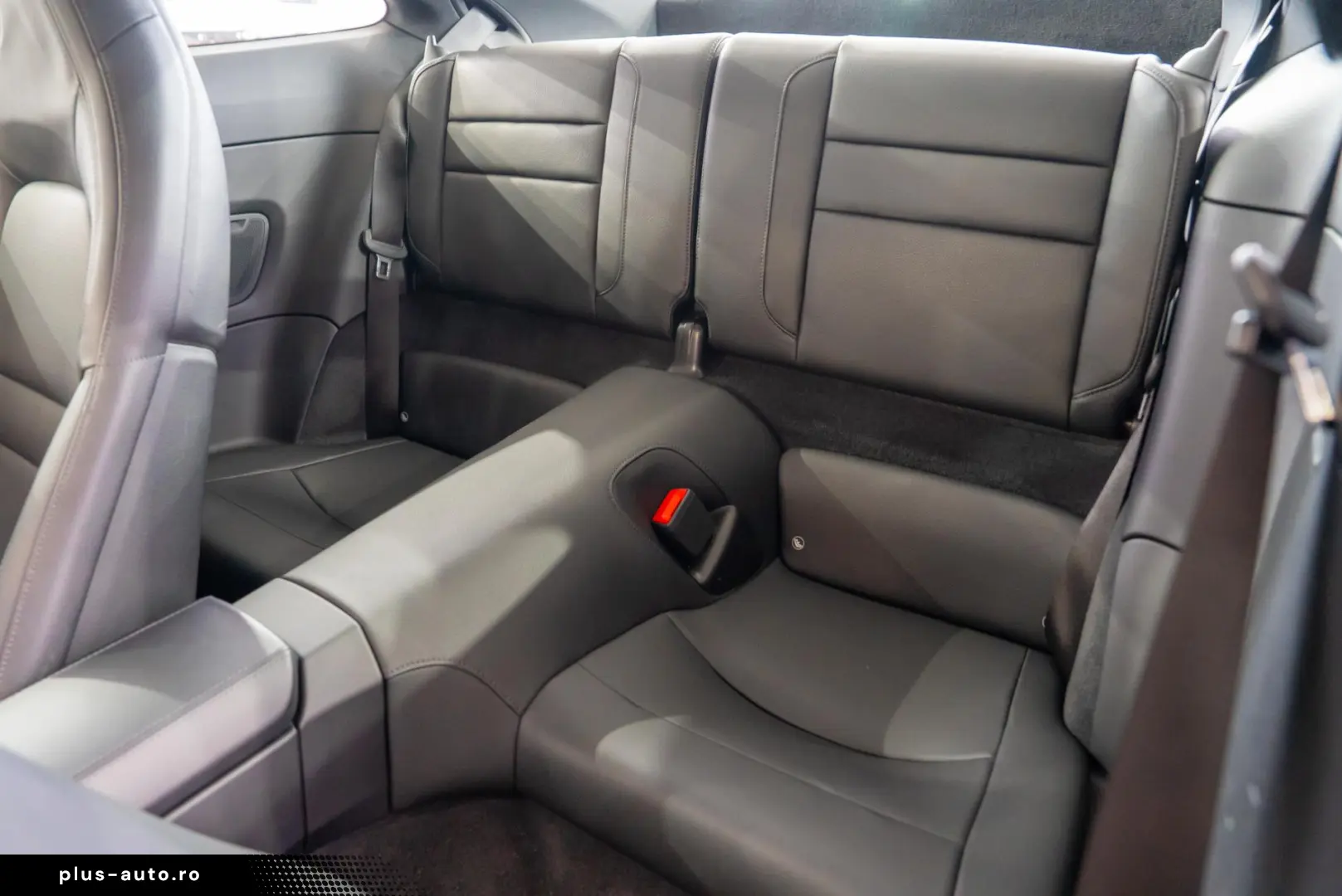 Porsche 911 CARRERA 4 - 992