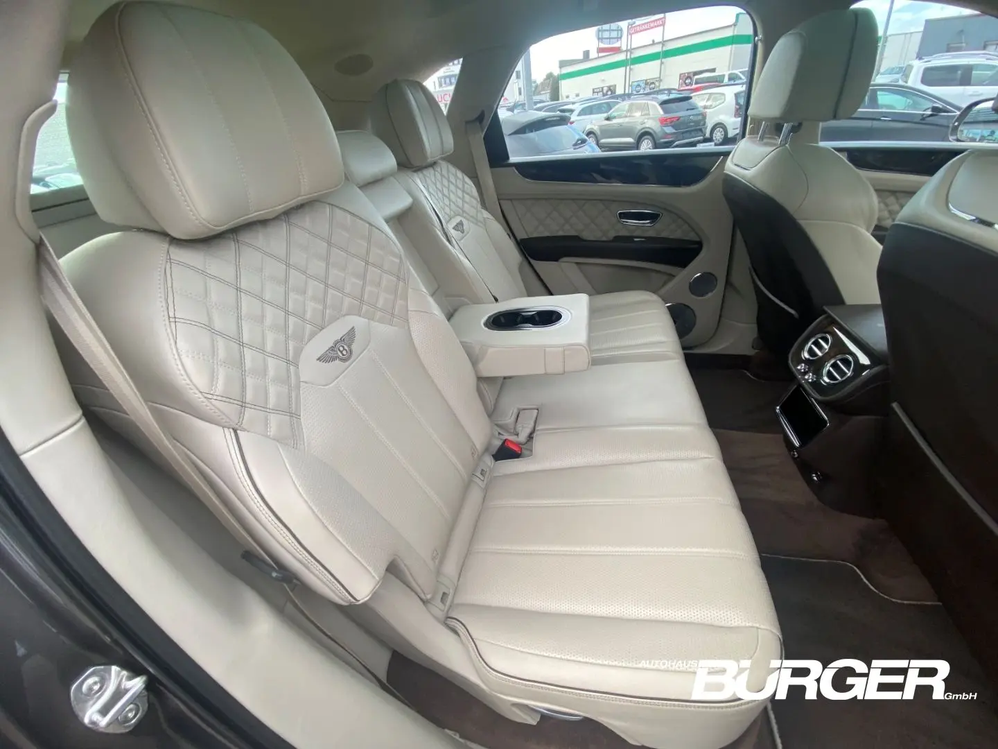 Bentayga Mulliner First Edition 22°Naim Airmatic
