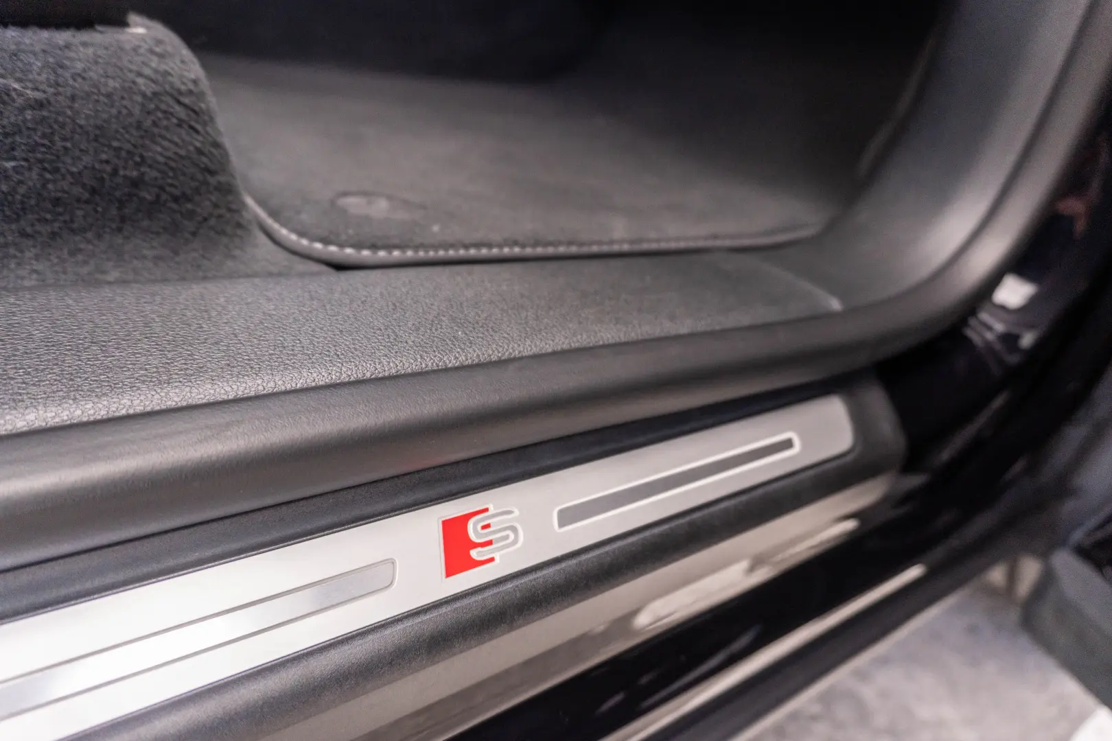 Audi SQ8 4.0 TDI CARBON*MATRIX*FRANE CERAMICE