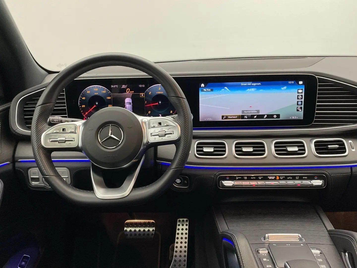 GLE 400 d 4M AMG Distronic Pano Multibeam AHK