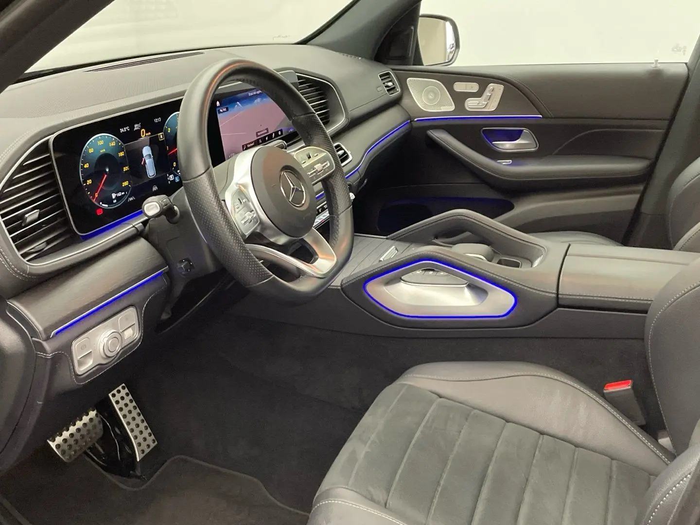 GLE 400 d 4M AMG Distronic Pano Multibeam AHK