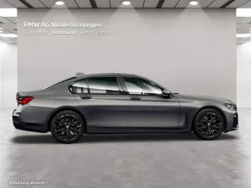 730d xDrive Limousine M Sport Standheizung