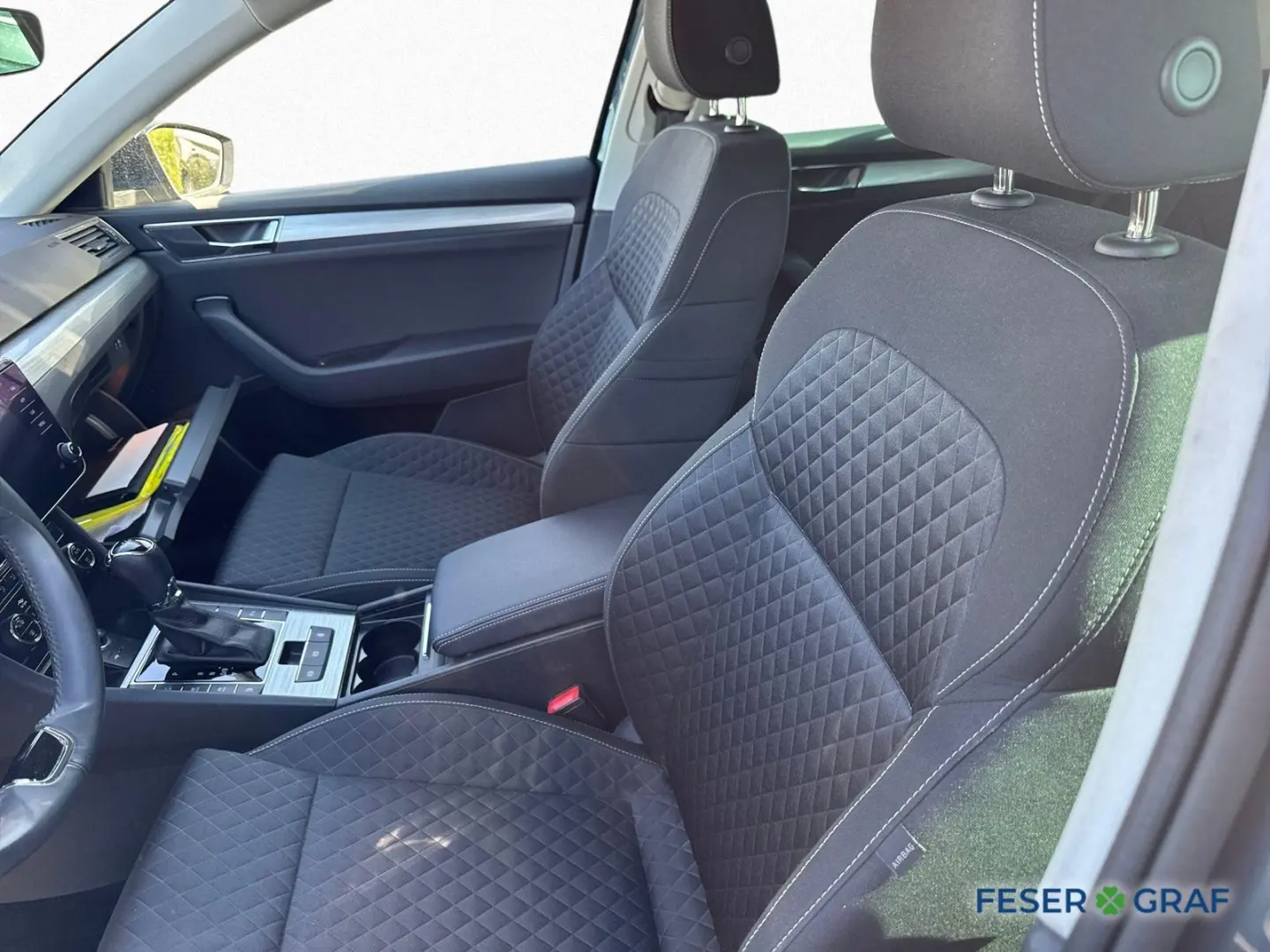 Superb Combi Ambition 1.4 iV TSI DSG *NAVI*AHK*K