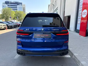 BMW X7 M60i xDrive