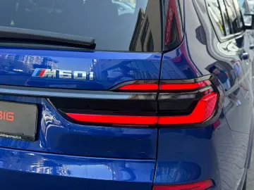 BMW X7 M60i xDrive