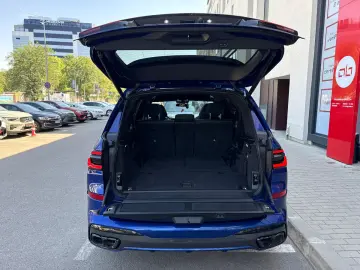BMW X7 M60i xDrive