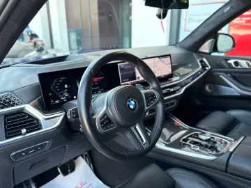 BMW X7 M60i xDrive