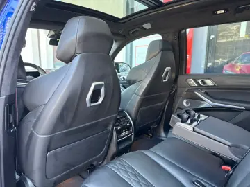 BMW X7 M60i xDrive