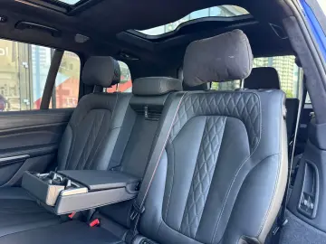 BMW X7 M60i xDrive