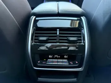 BMW X7 M60i xDrive