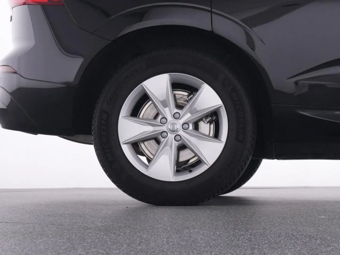 XC60 B4 Core +Fahrassistenz System+Keyless+18LM+