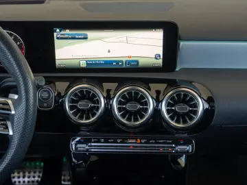 Mercedes-Benz A-Class A 200 Mild Hybrid - Sedan