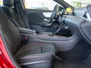 Mercedes-Benz A-Class A 200 Mild Hybrid - Sedan