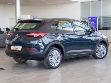 Opel Grandland X 1.2 Turbo