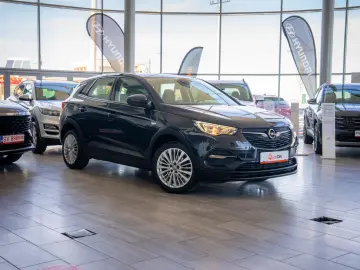 Opel Grandland X 1.2 Turbo