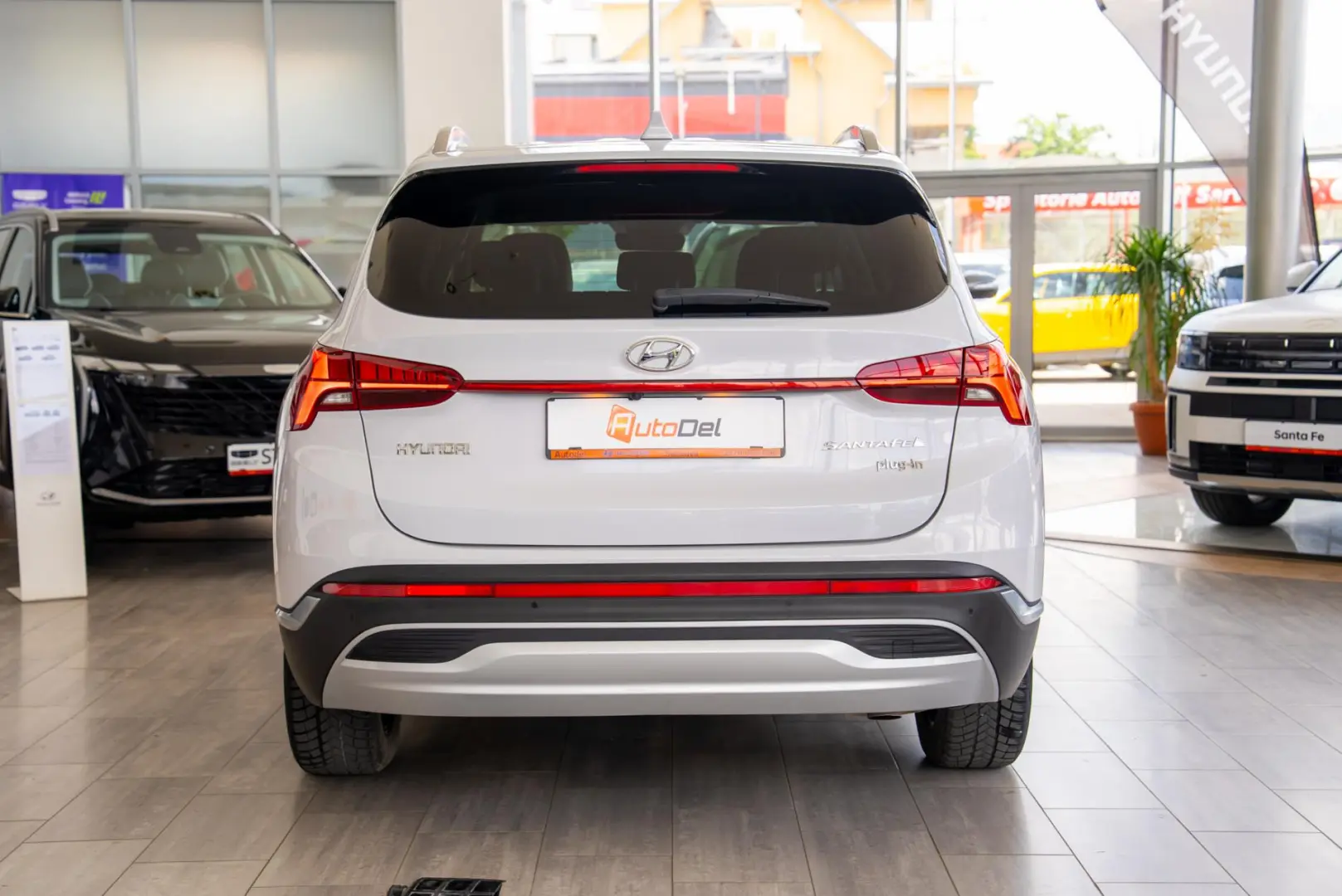 Hyundai Santa Fe 1.6T-GDI Plug-in Hybrid  4WD 