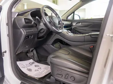 Hyundai Santa Fe 1.6T-GDI Plug-in Hybrid  4WD 