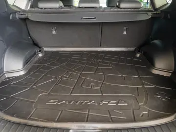 Hyundai Santa Fe 1.6T-GDI Plug-in Hybrid  4WD 