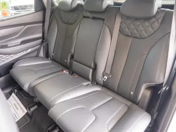 Hyundai Santa Fe 1.6T-GDI Plug-in Hybrid  4WD 