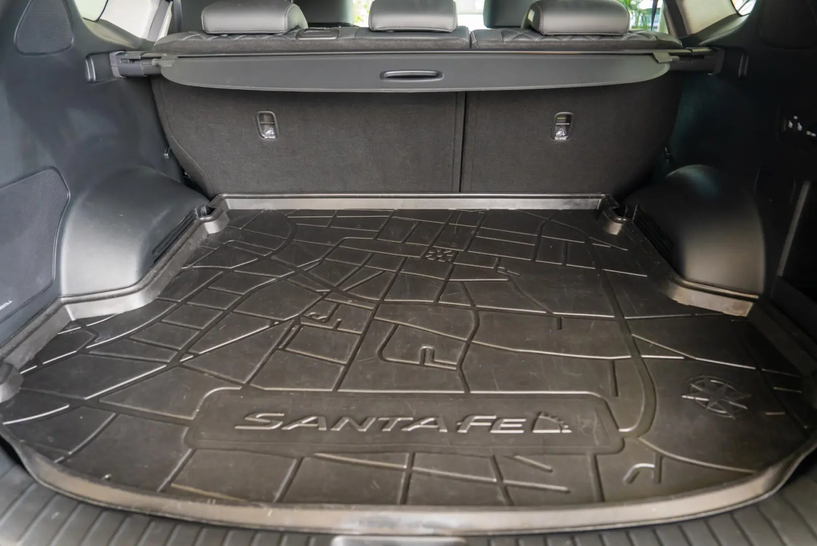 Hyundai Santa Fe 1.6T-GDI Plug-in Hybrid  4WD  Prime