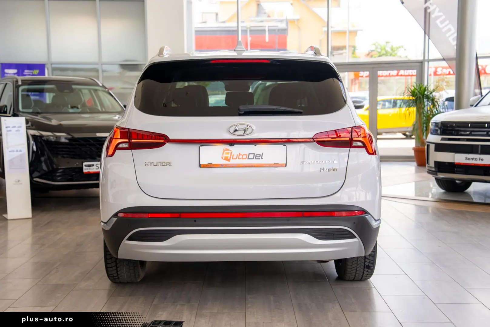 Hyundai Santa Fe 1.6T-GDI Plug-in Hybrid  4WD  Prime