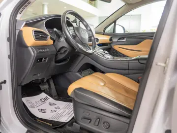 Hyundai Santa Fe 1.6 T-GDI Plug-in Hybrid AWD 