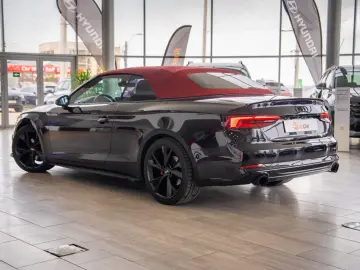 Audi A5 2.0TFSI S-Tronic Cabriolet 