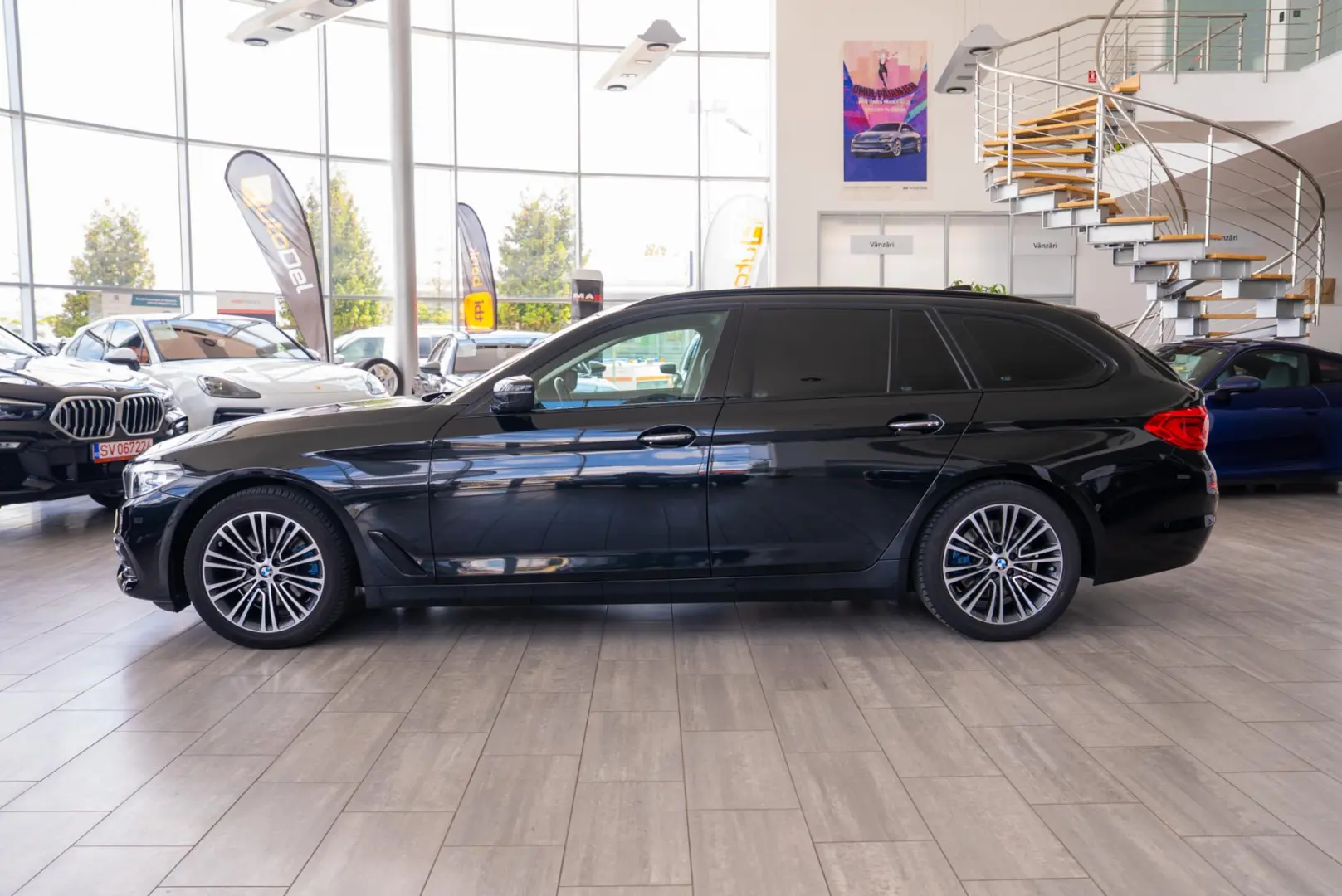 BMW Seria 5 520d Touring Steptronic 