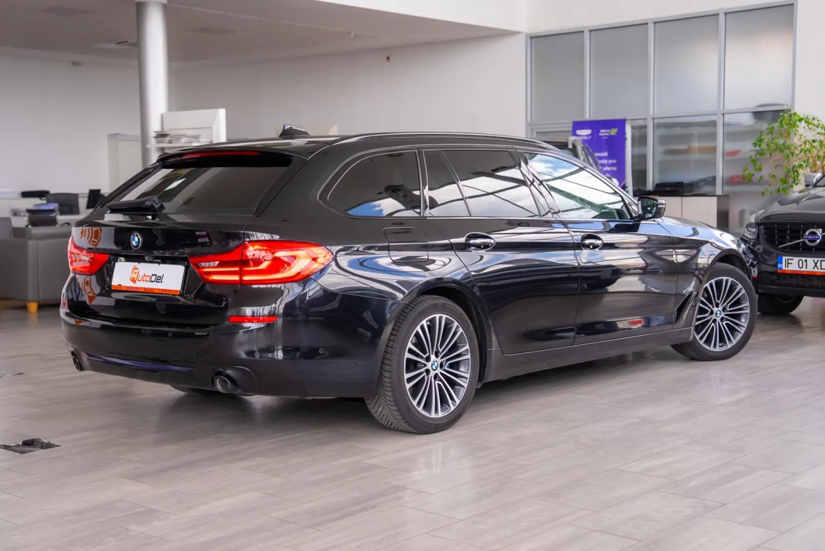 BMW Seria 5 520d Touring Steptronic 