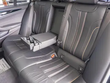 BMW Seria 5 520d Touring Steptronic 
