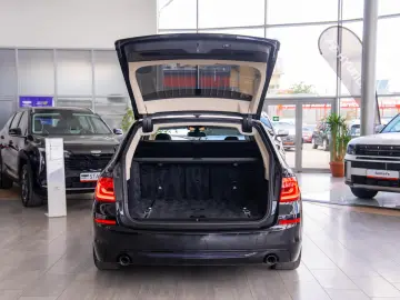 BMW Seria 5 520d Touring Steptronic 