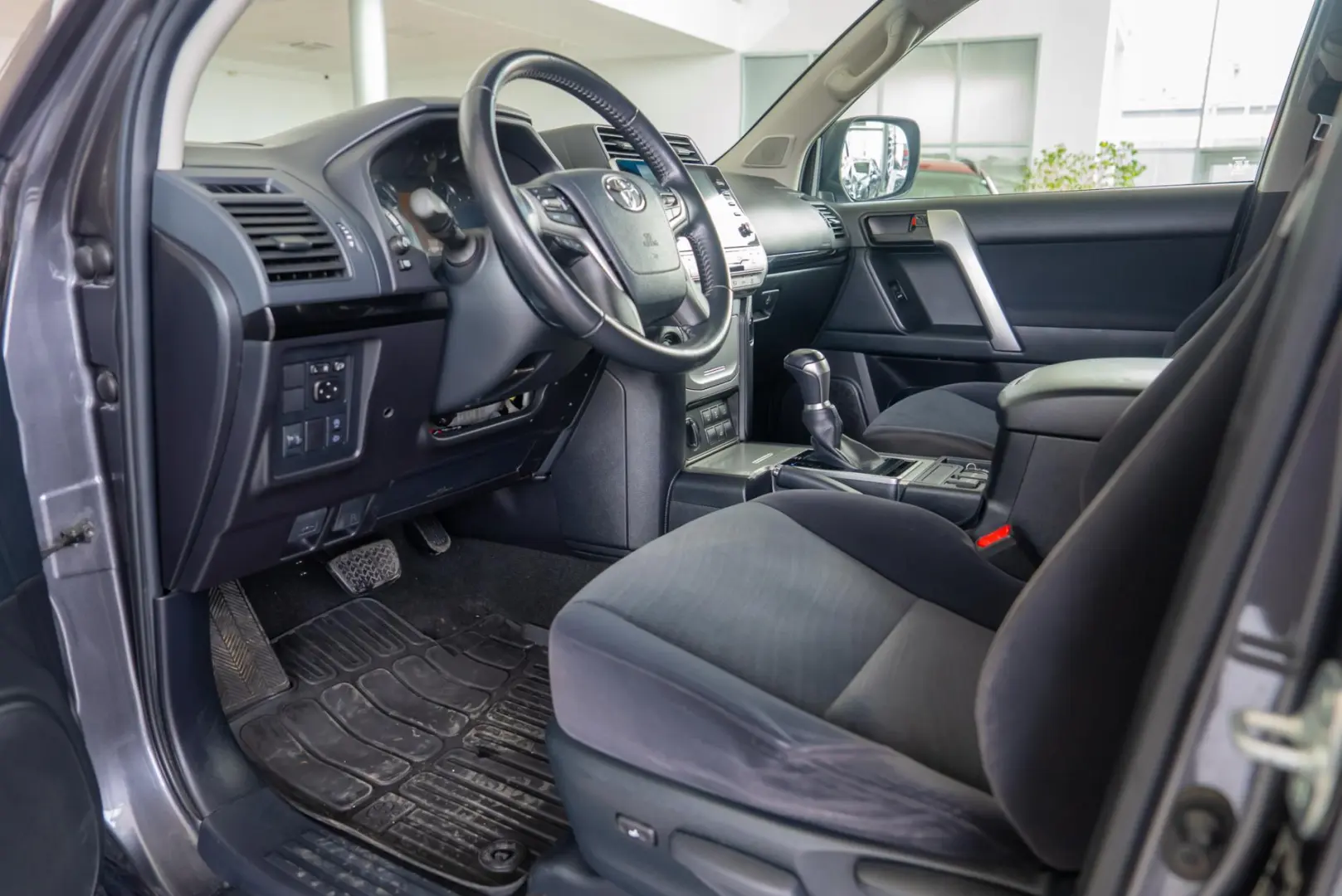 Toyota Land Cruiser 150 Series 2.8 Diesel 4WD Automat