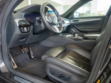 BMW Seria 5 530e 2.0 iPerformance 