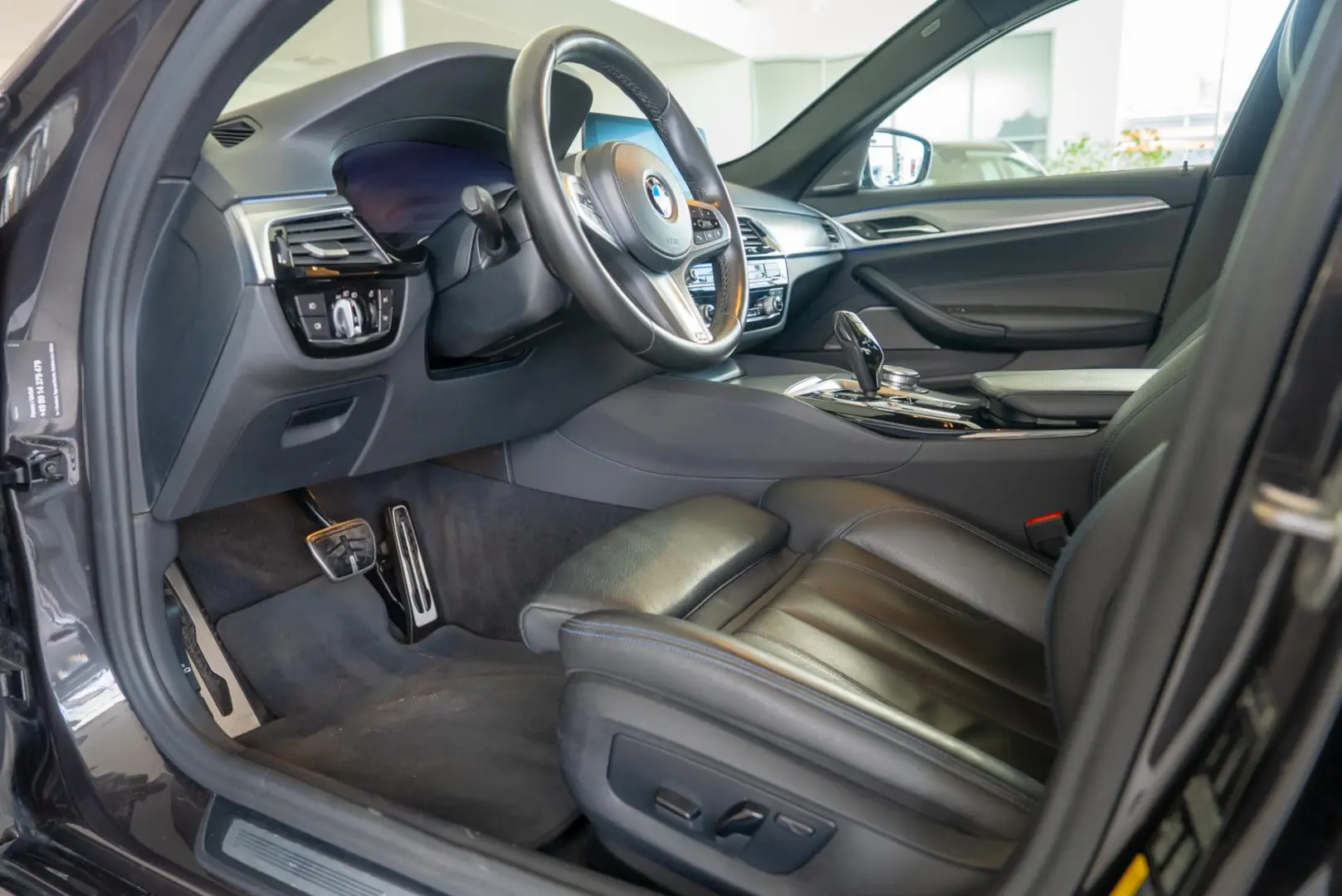 BMW Seria 5 530e 2.0 iPerformance 