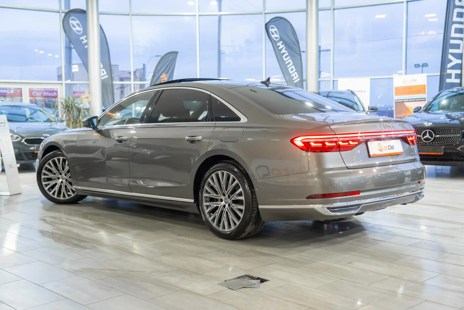 Audi A8 Long 60 TFSIe 3.0 V6 Quattro 