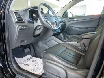 Hyundai Tucson 1.6CRDI Automat STYLE+