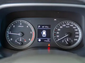 Hyundai Tucson 1.6CRDI Automat STYLE+